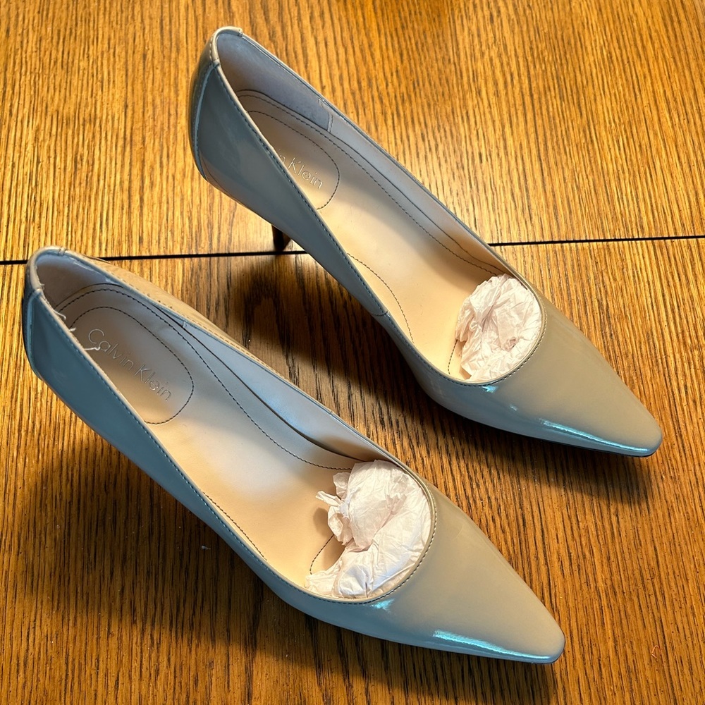 Calvin Klein Dolly Patent size 6.5